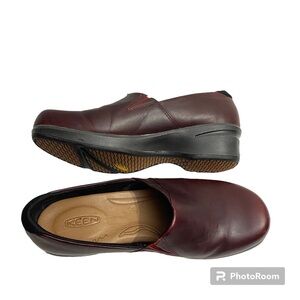 KEEN Mora Leather shoes women’s 8 slip resistant burgundy brown clog wedge nurse